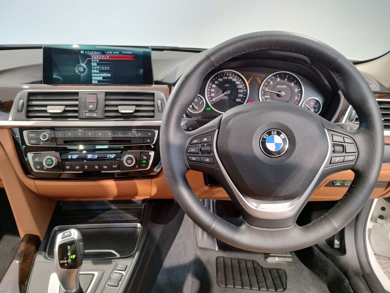 320I TOURING RHD