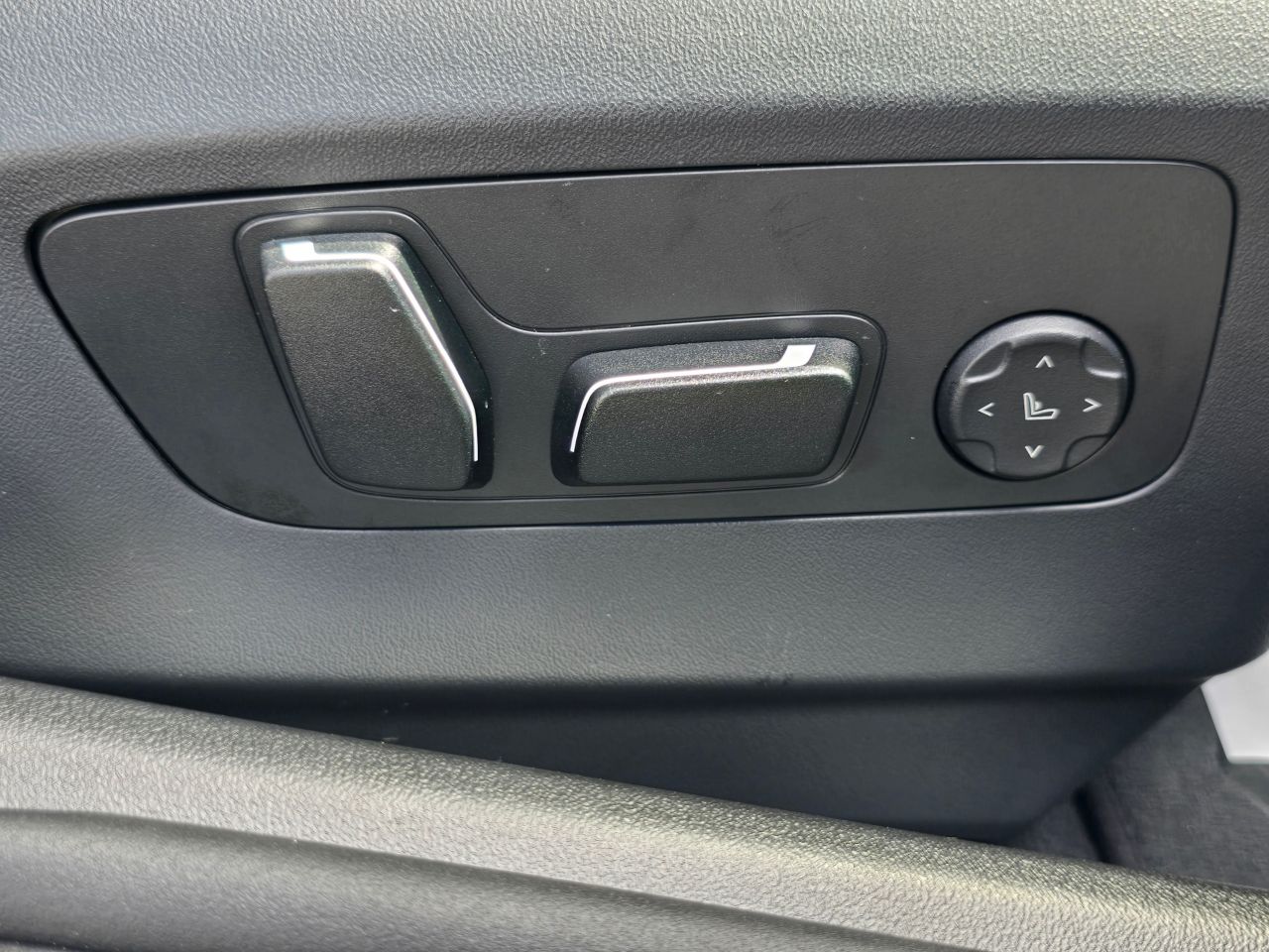 BMW i5 eDrive40 M Sport RHD