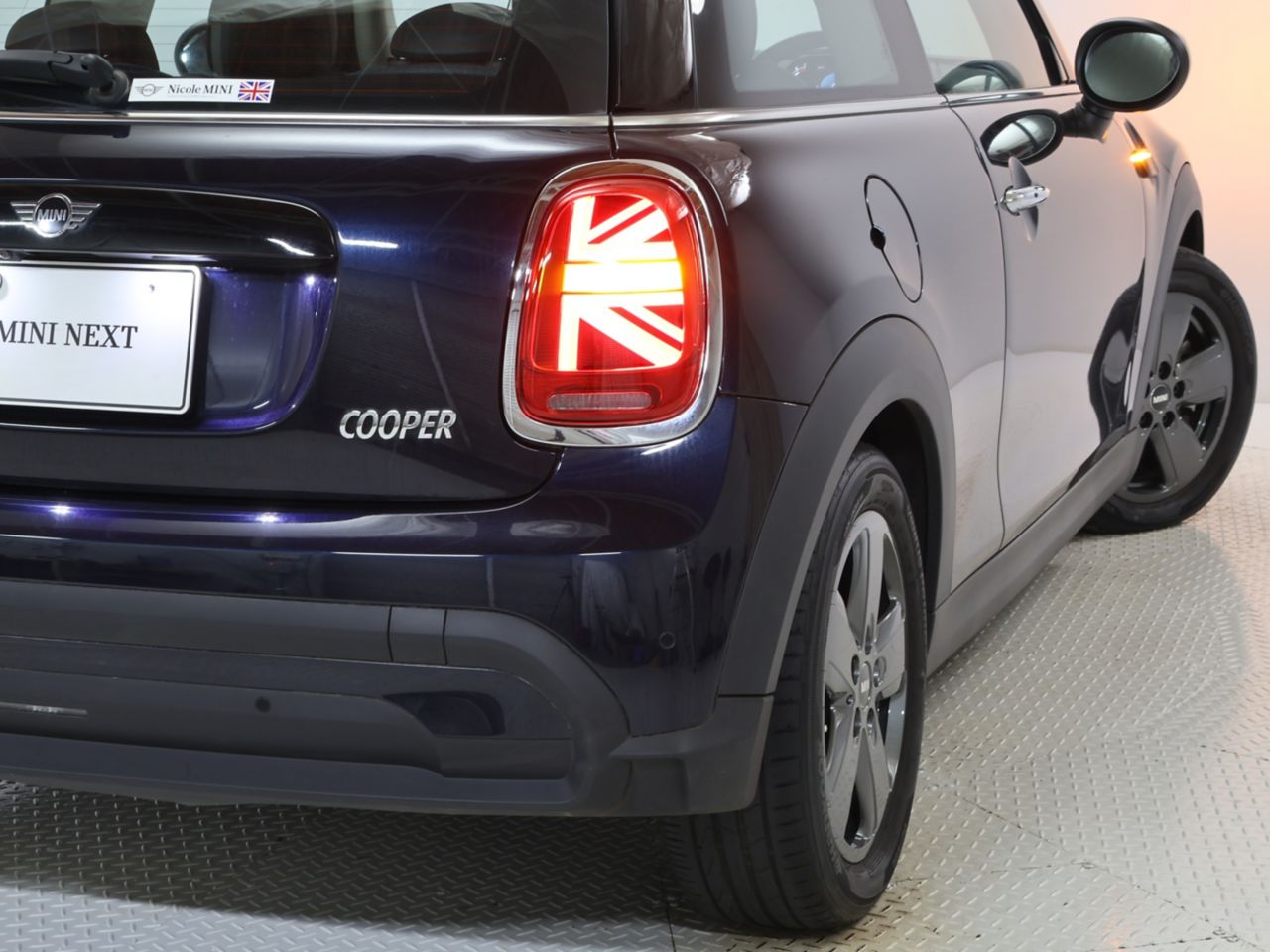 MINI Cooper F56 RHD