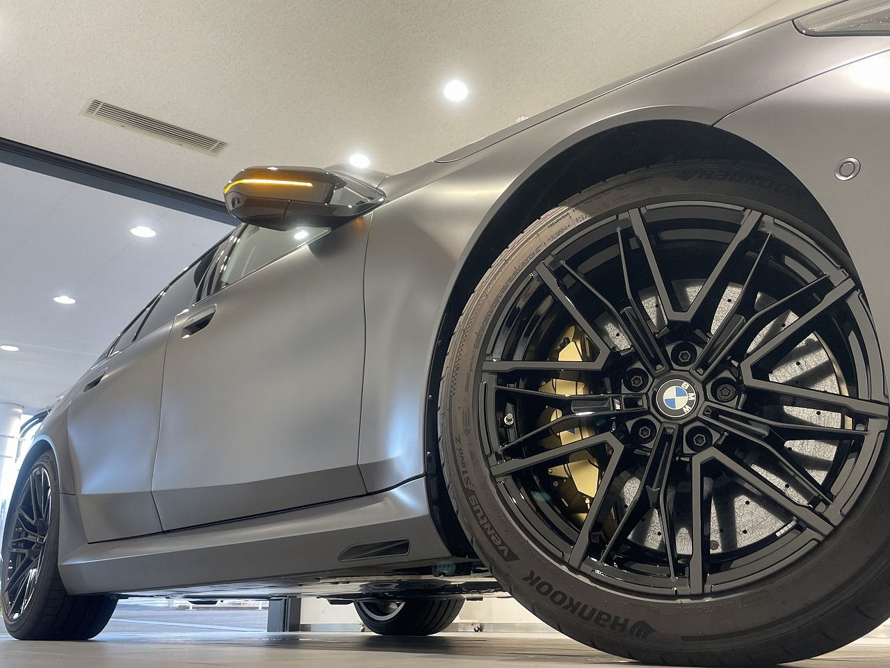 M5 Saloon RHD