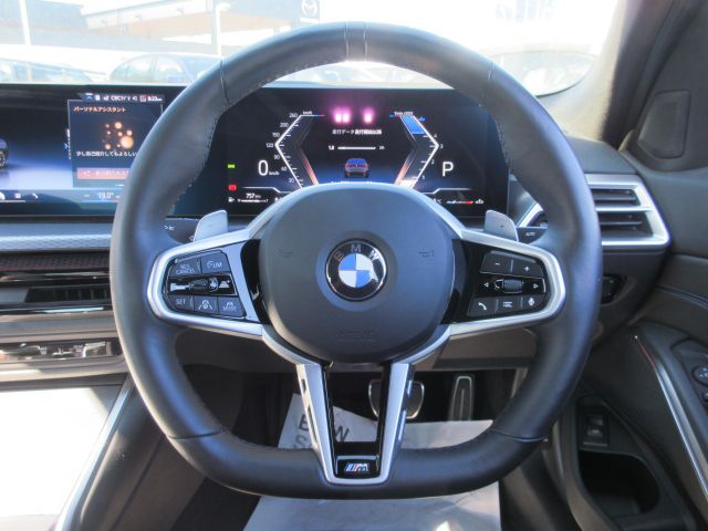 320d xDrive Berline RHD
