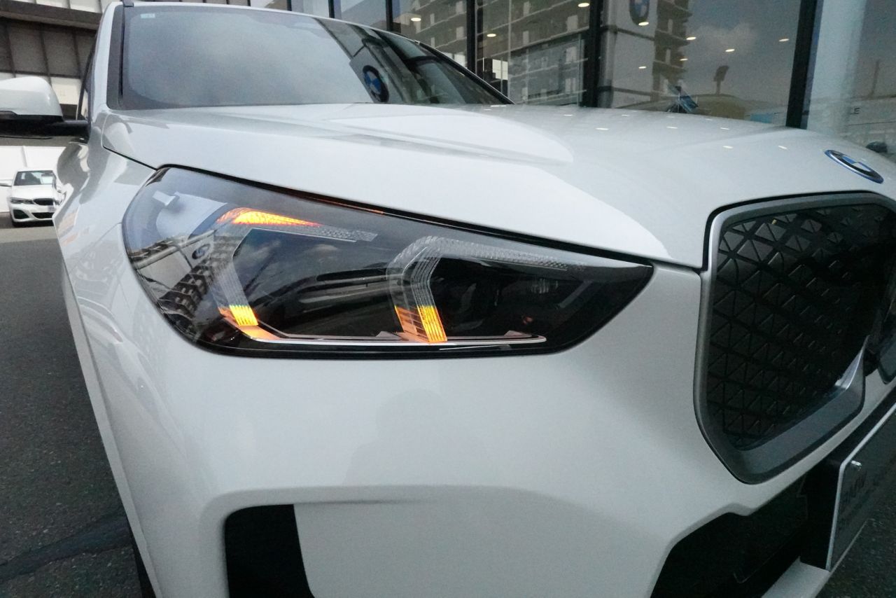 U11 iX1 xDrive30