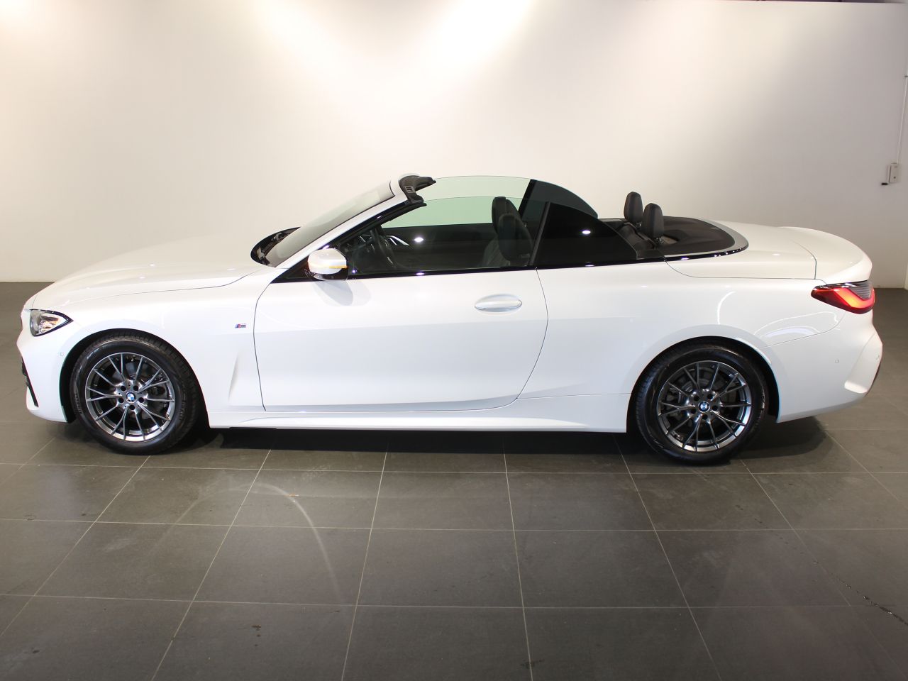 G23 420i Convertible RHD