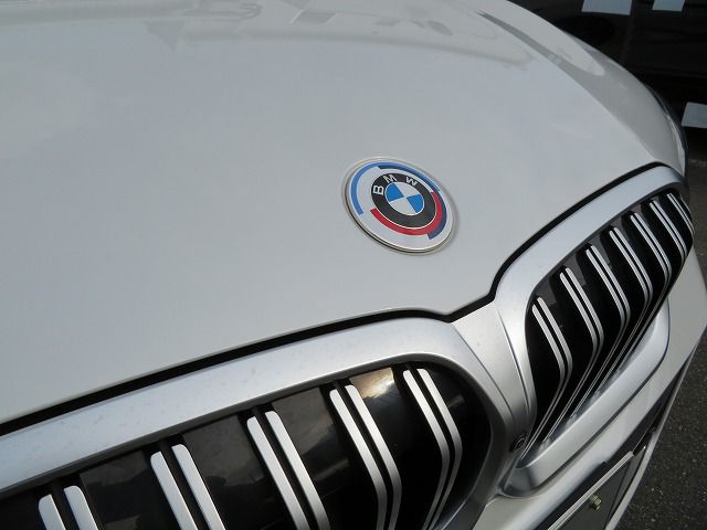 320d xDrive Berline RHD