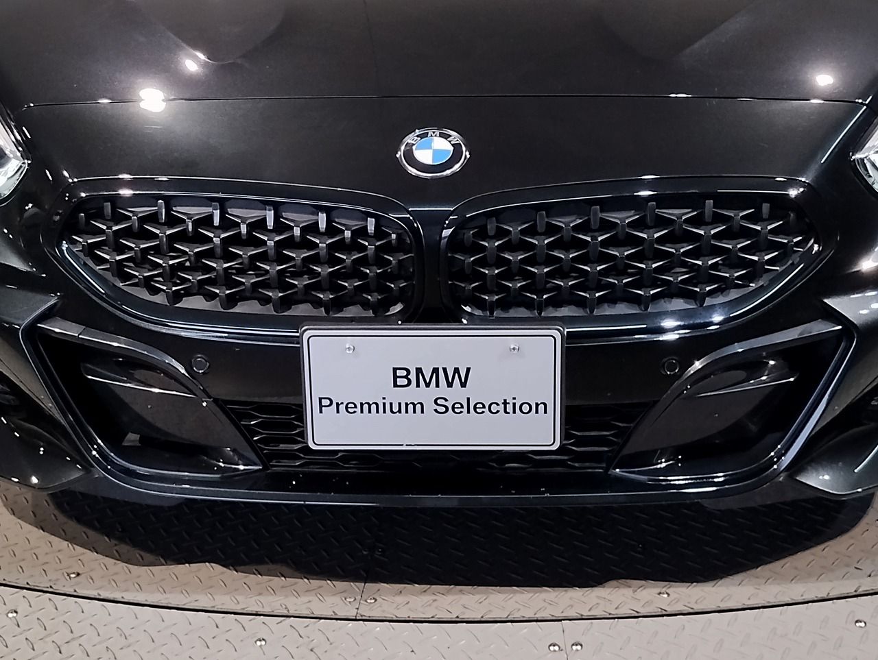 G29 z4 sDrive20i RHD