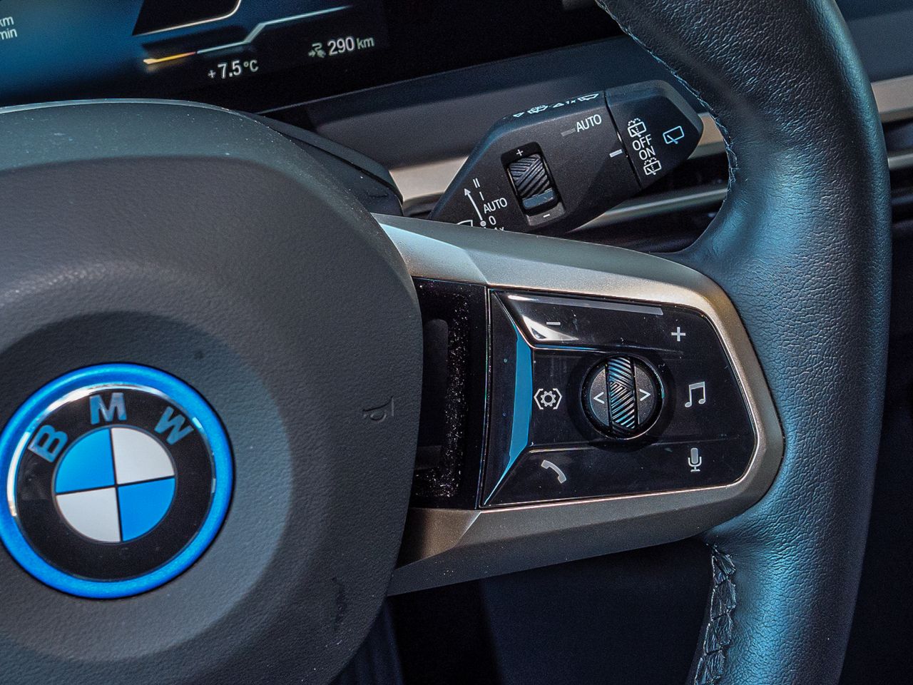 iX xDrive40