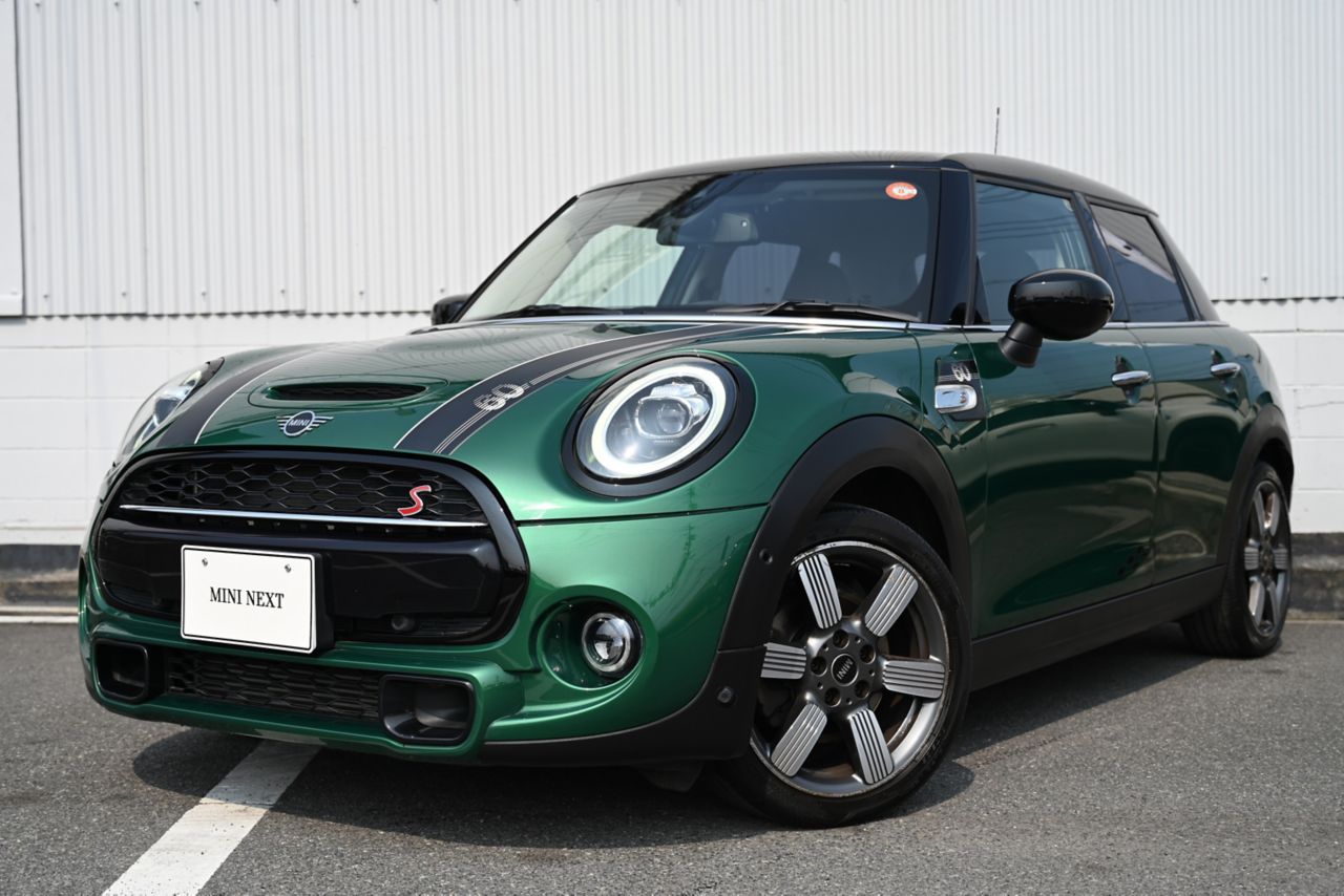 MINI COOPER S 5 DOOR.