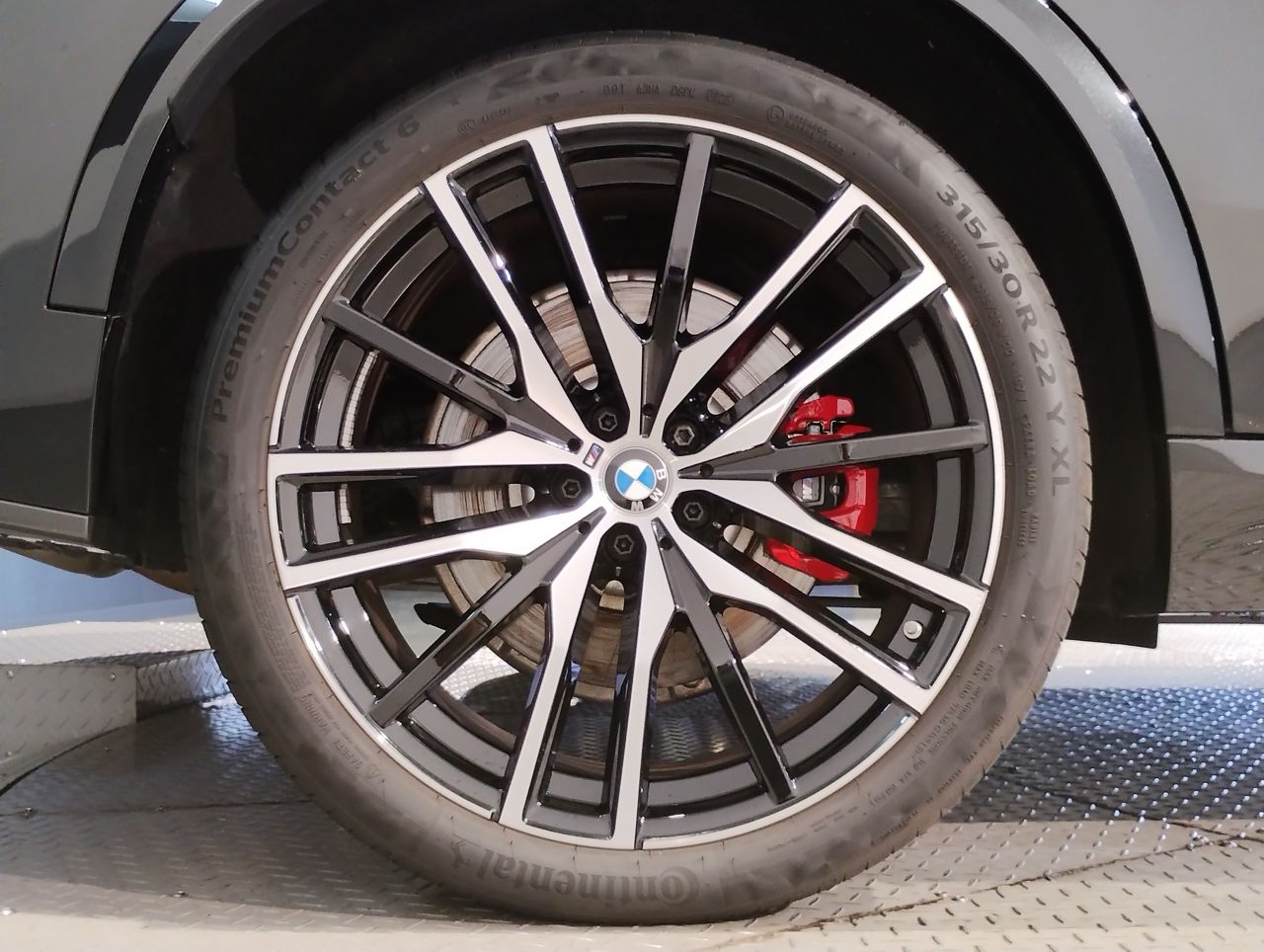 X5 M60i xDrive RHD
