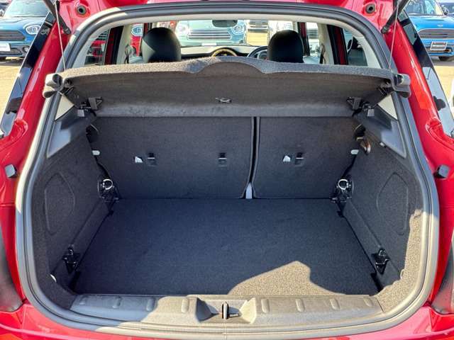 F55 MINI Cooper 5-Door Hatch LCI