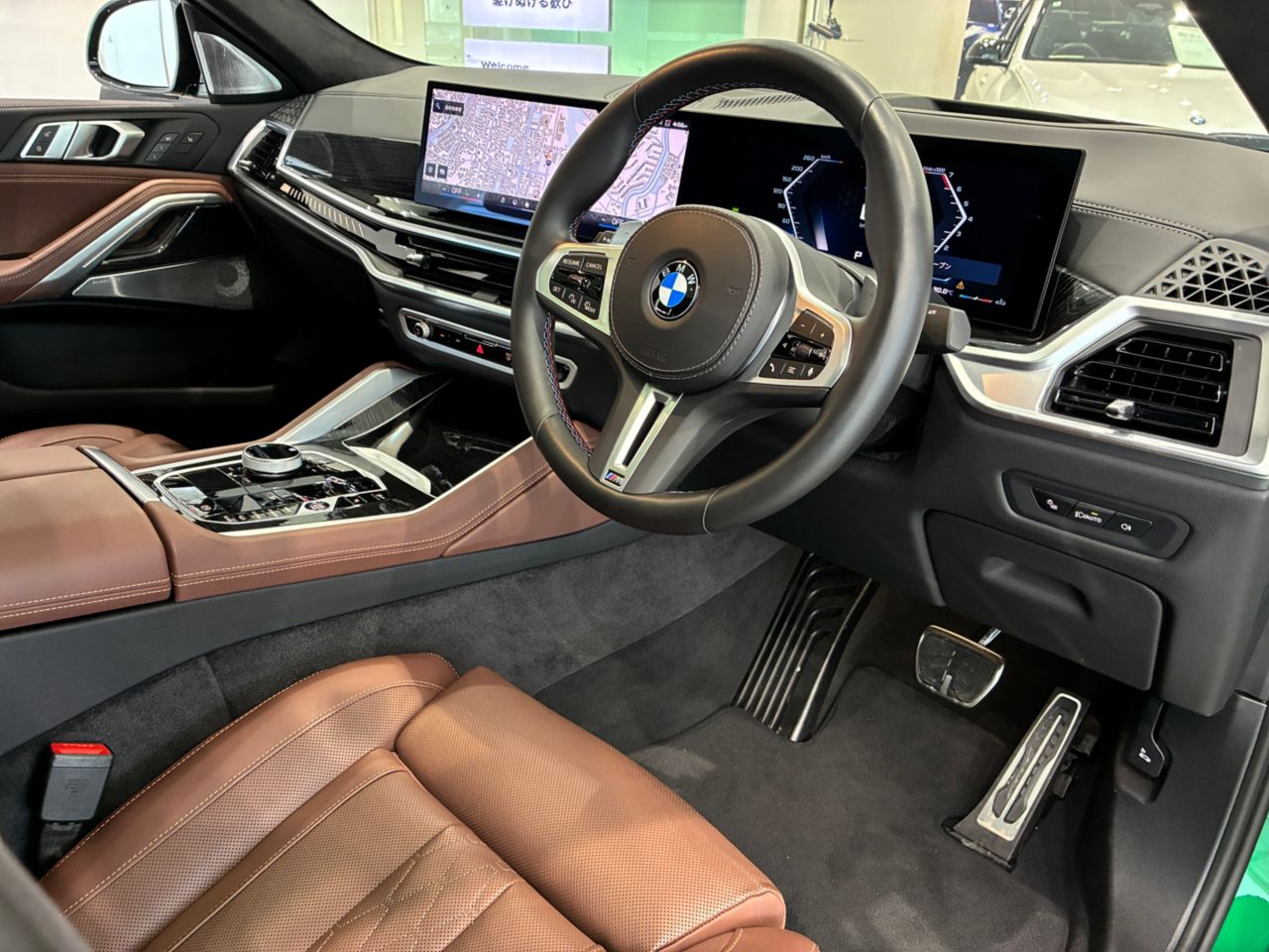 X6 M60i xDrive RHD