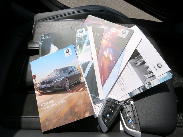 G21 320i RHD