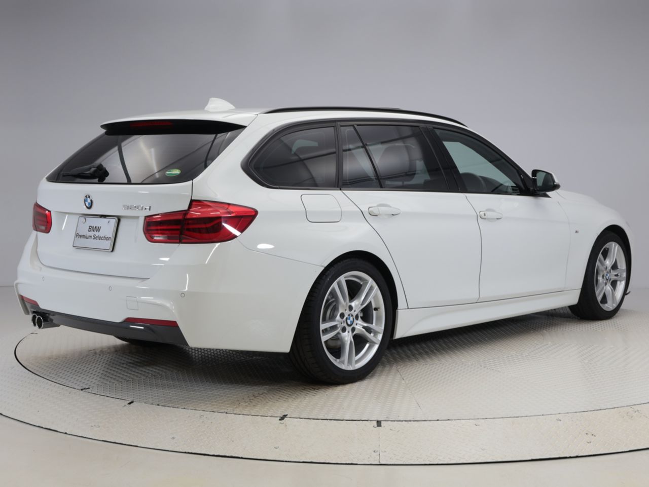 320D TOURING RHD