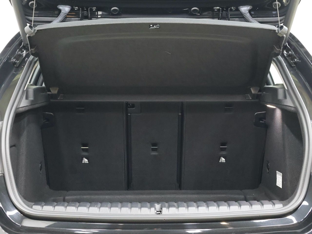 F40 118d Sports Hatch 5-door B47 2.0d