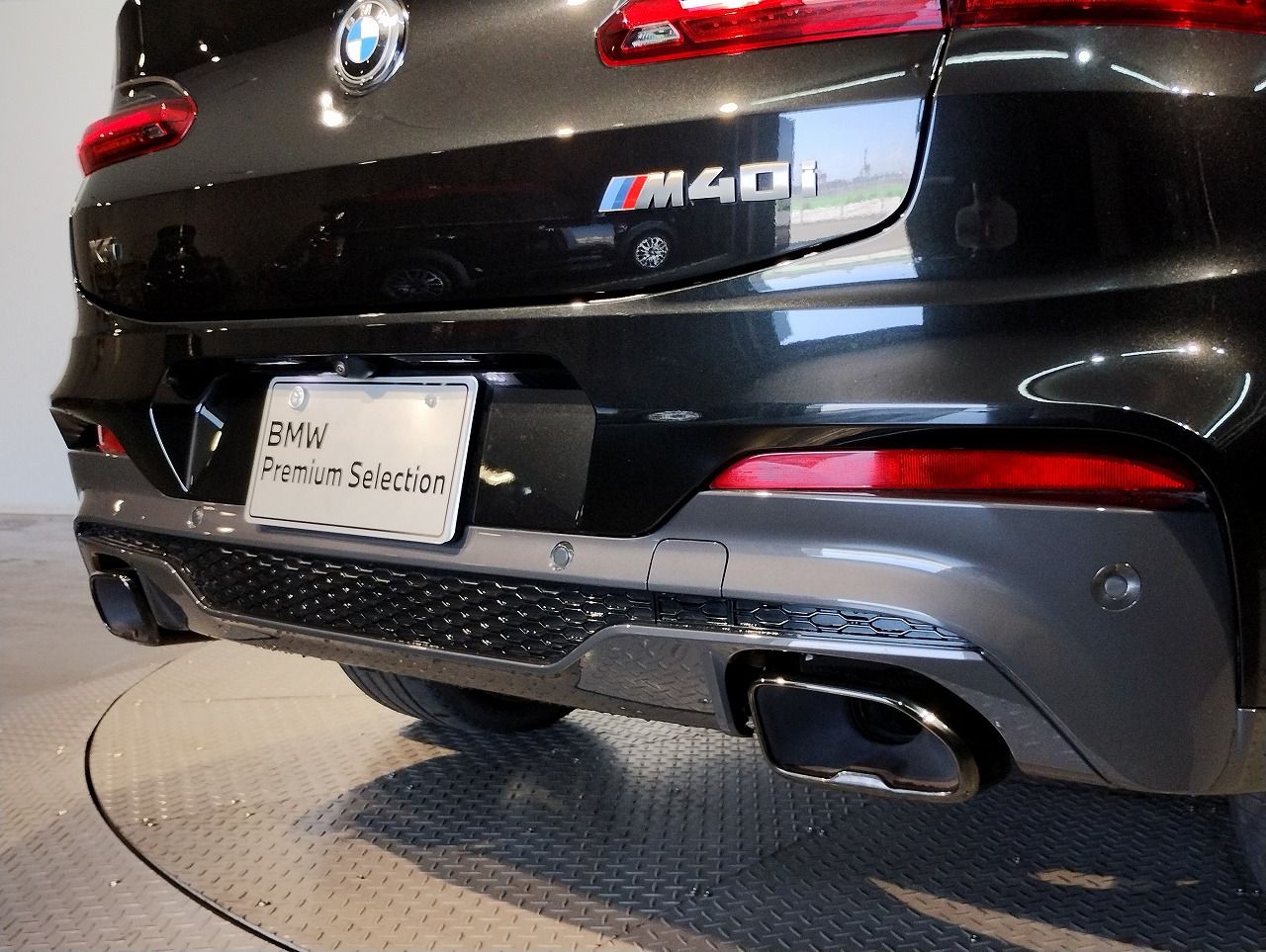 X4 M40i RHD