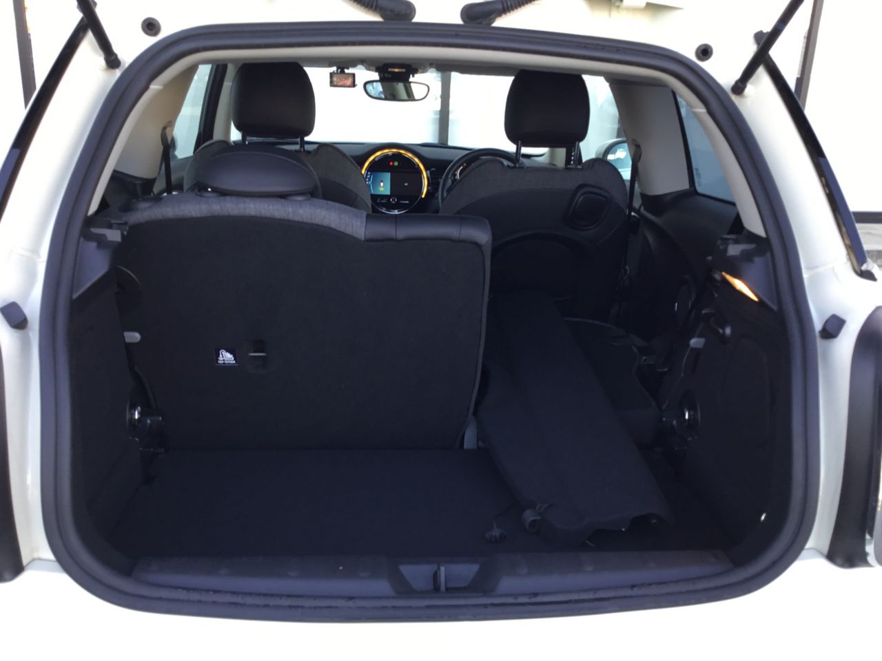 MINI Cooper F56 RHD