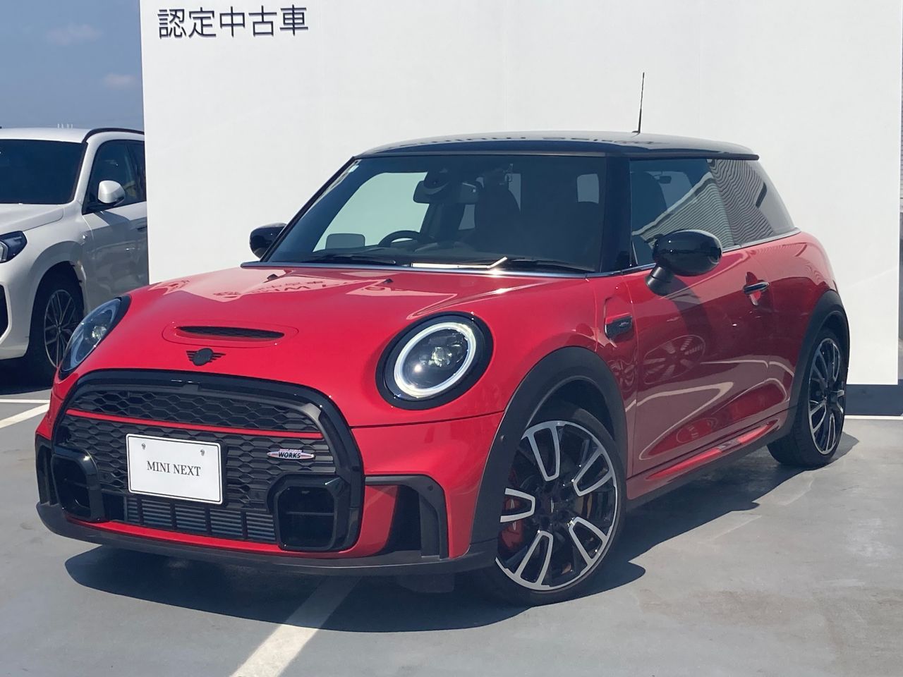 THE MINI JOHN COOPER WORKS.