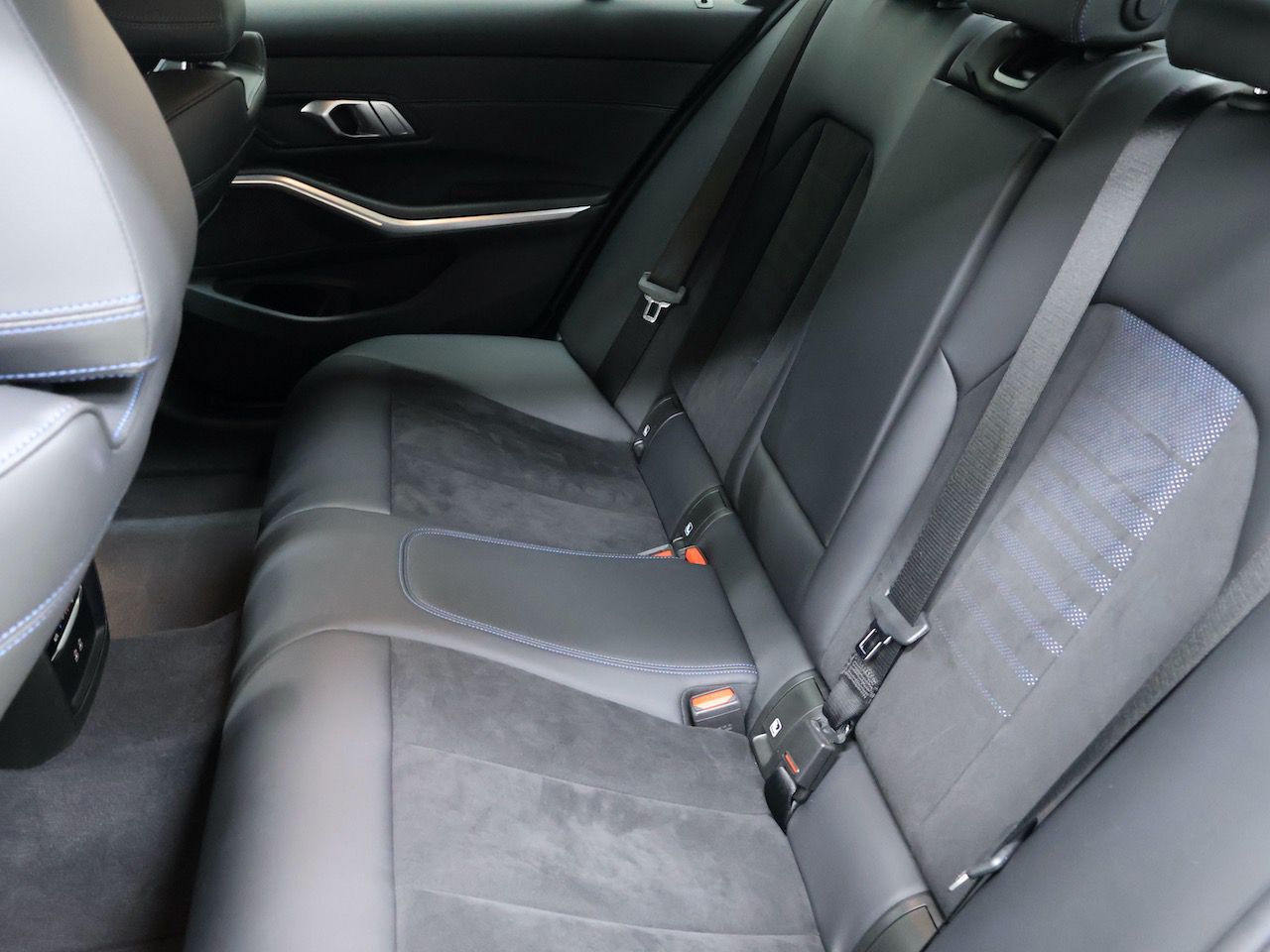 G20 320i Saloon LCI RHD MX