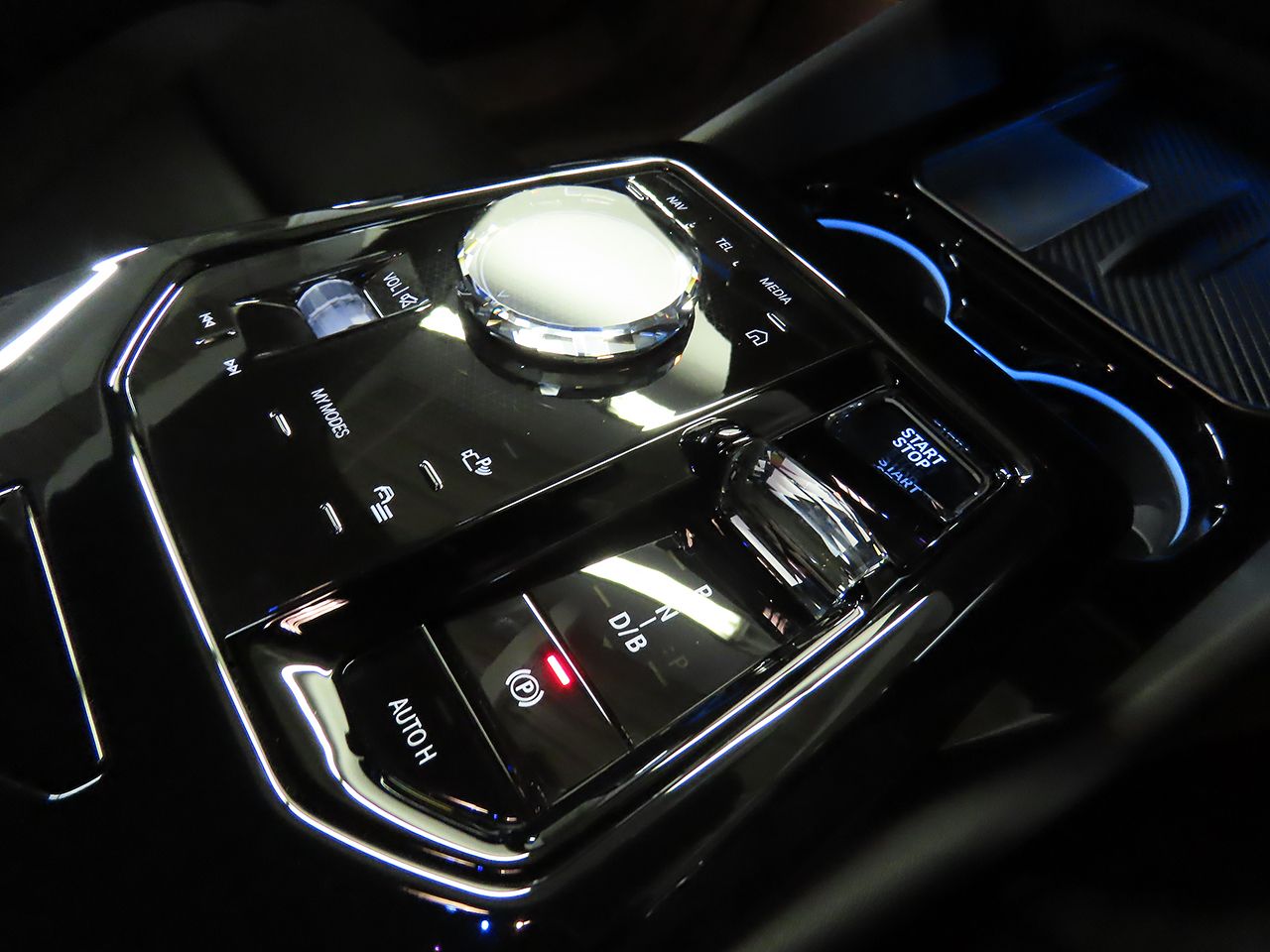 BMW i5 M60 xDrive Sedan RHD