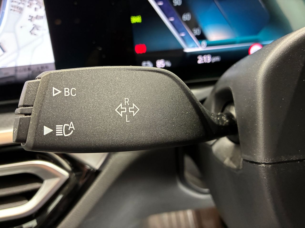 G26 i4 eDrive40 RHD