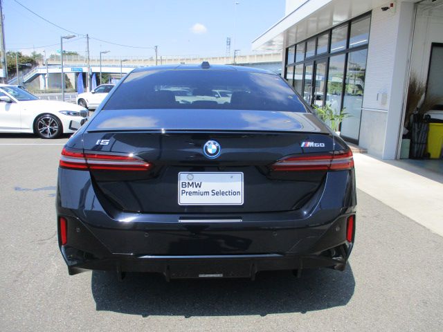 BMW i5 M60 xDrive Sedan RHD