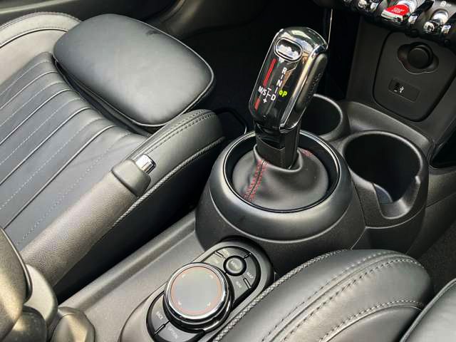 F57 MINI John Cooper Works Convertible LCI