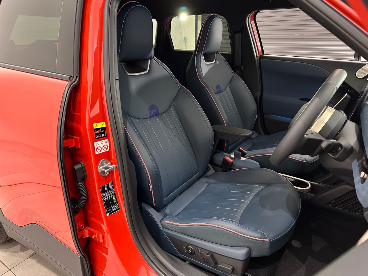 J05 MINI Aceman SE