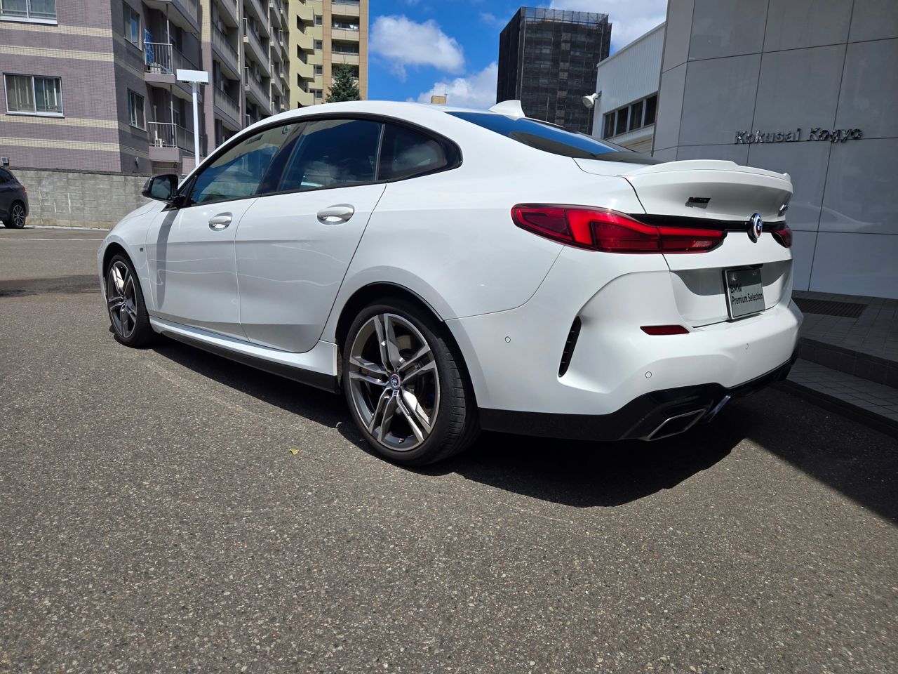 F4* **35i xDrive **** ***** B48 2.0i