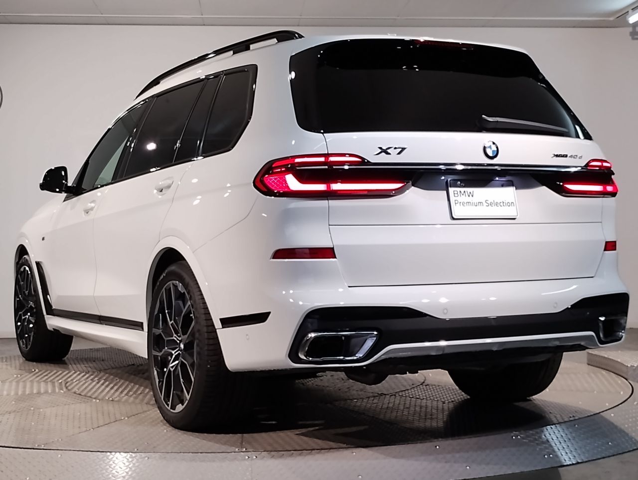X7 xDrive40d RHD US