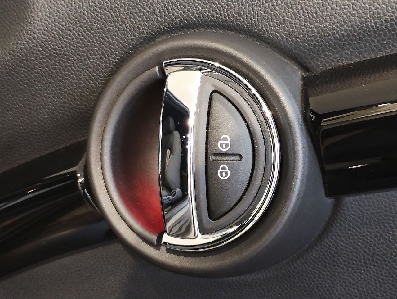 F56 COOPER S D(AT)
