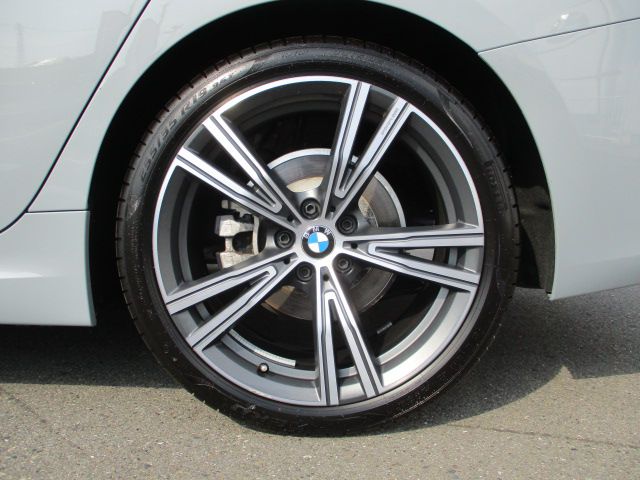 320d xDrive Berline RHD