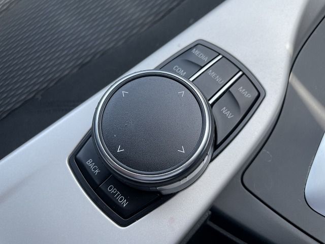 320D SEDAN RHD