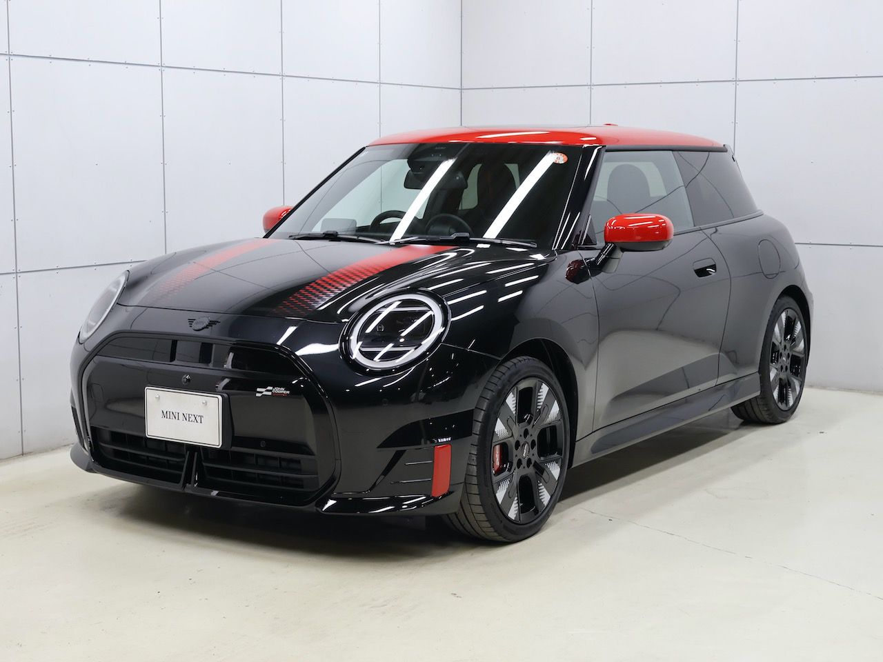 J01 MINI John Cooper Works Electric