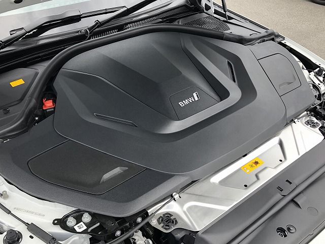 G26 i4 eDrive40 RHD