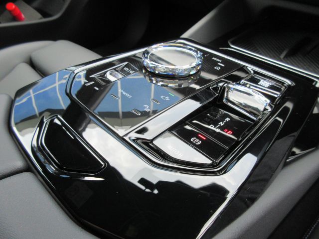 520i Sedan RHD