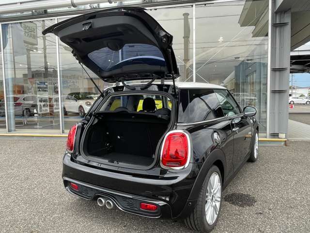 F56 COOPER S D(AT)