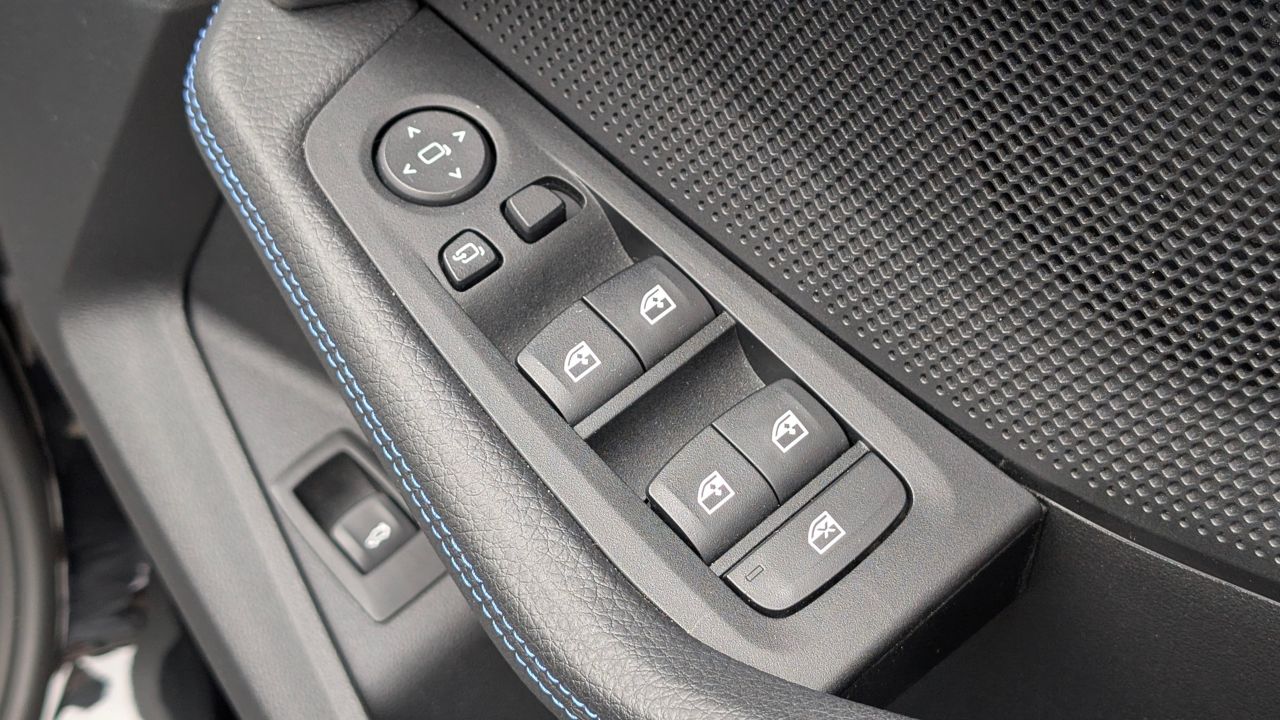 F40 118d Sports Hatch 5-door B47 2.0d