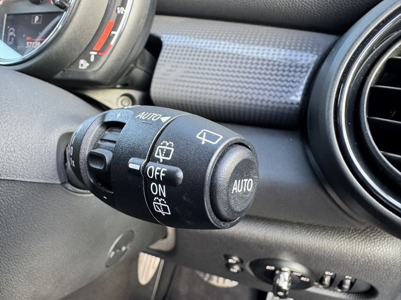 MINI F55 Cooper D 5dr Hatch LCI