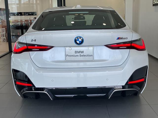 G26 i4 M50 RHD