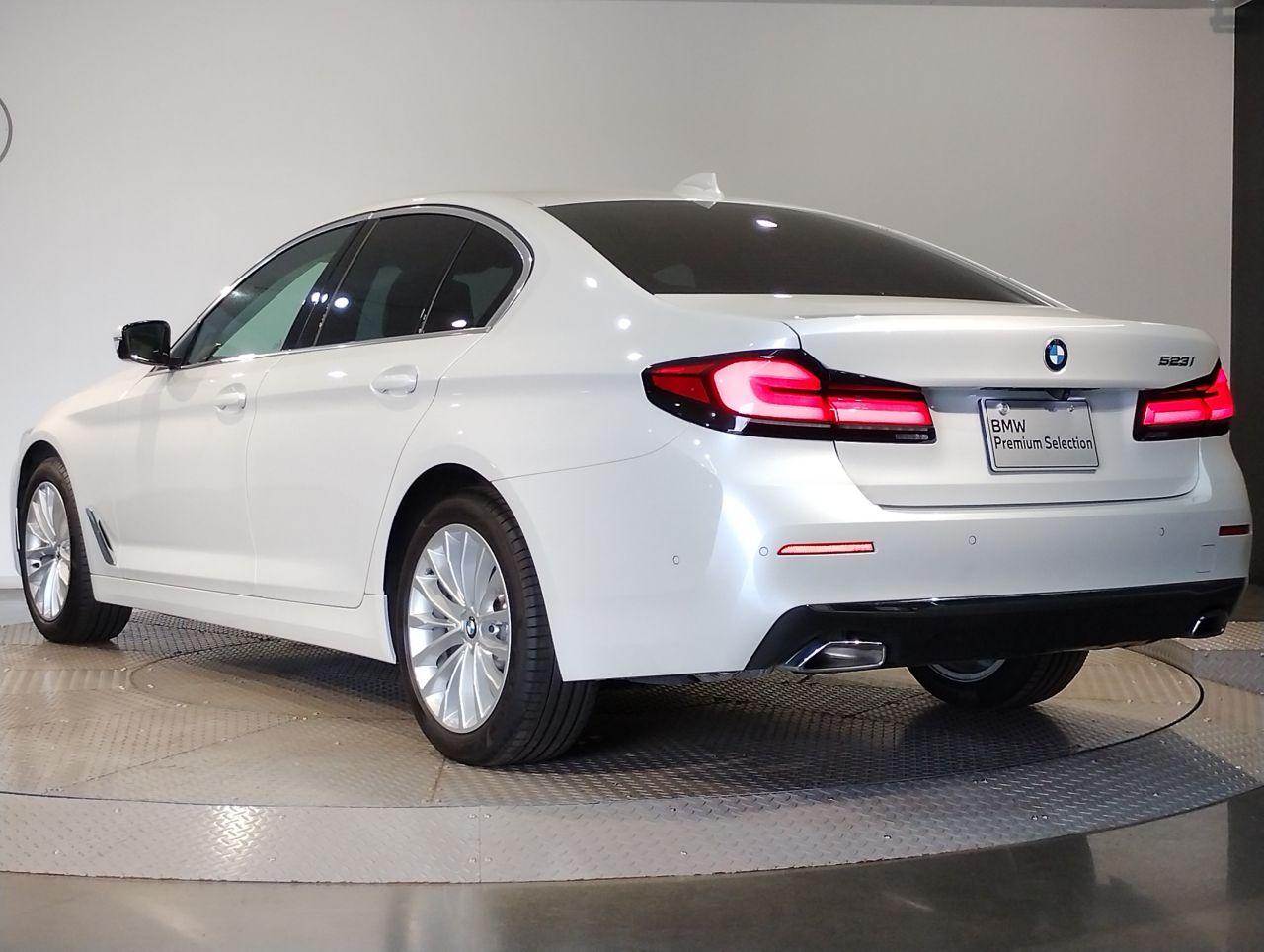 520i Sedan RHD