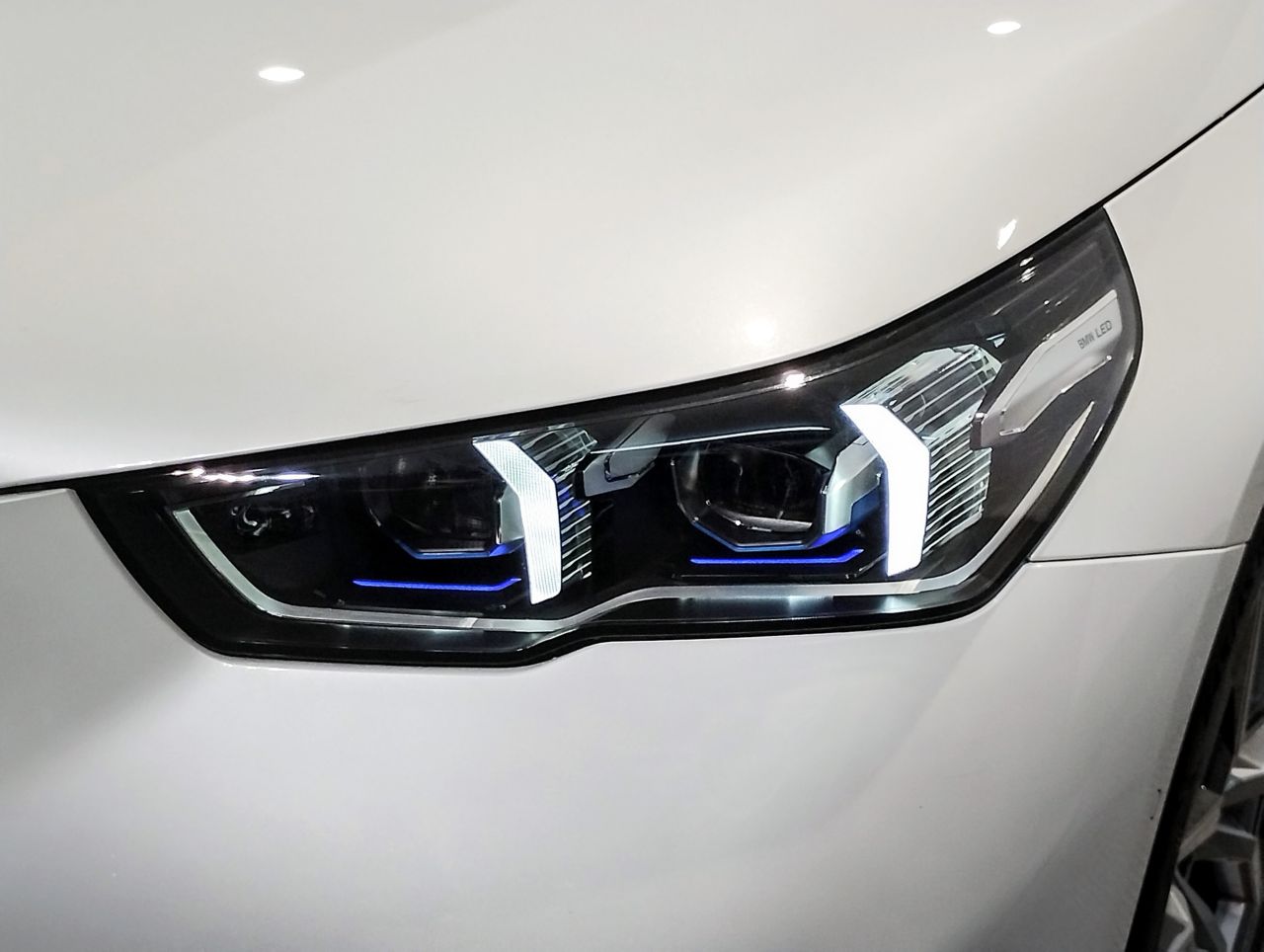 BMW i5 eDrive40 Sedan RHD