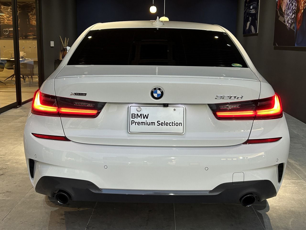 G20 320d xDrive RHD Saloon