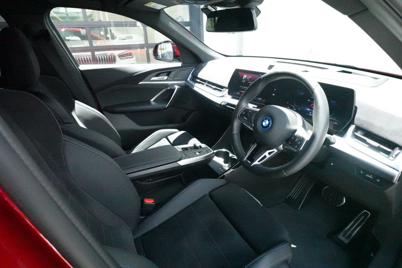 iX2 xDrive30 MSP