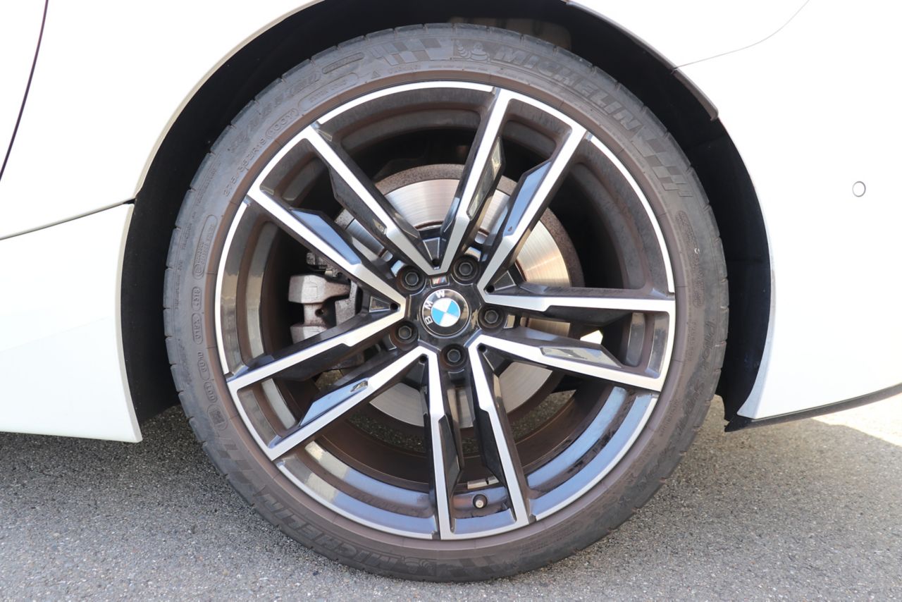 G29 z4 sDrive20i RHD