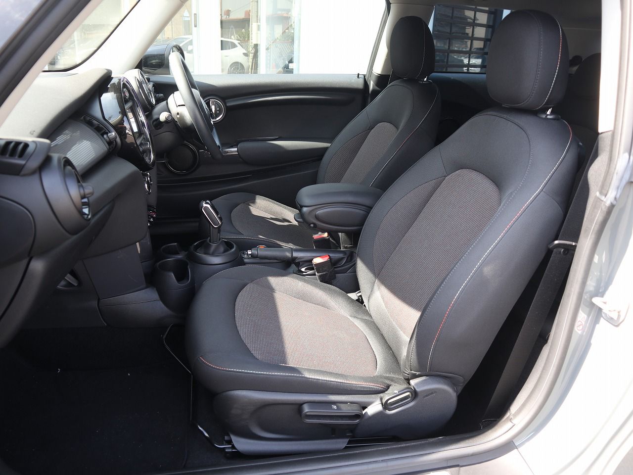 F56 MINI Cooper 3-Door Hatch LCI