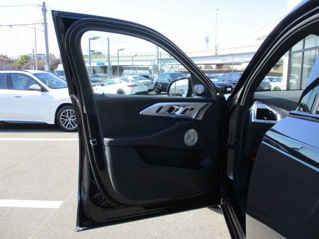 XM RHD