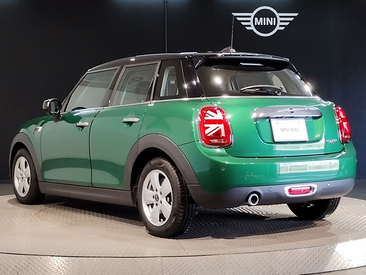 F55 MINI Cooper 5-Door Hatch LCI