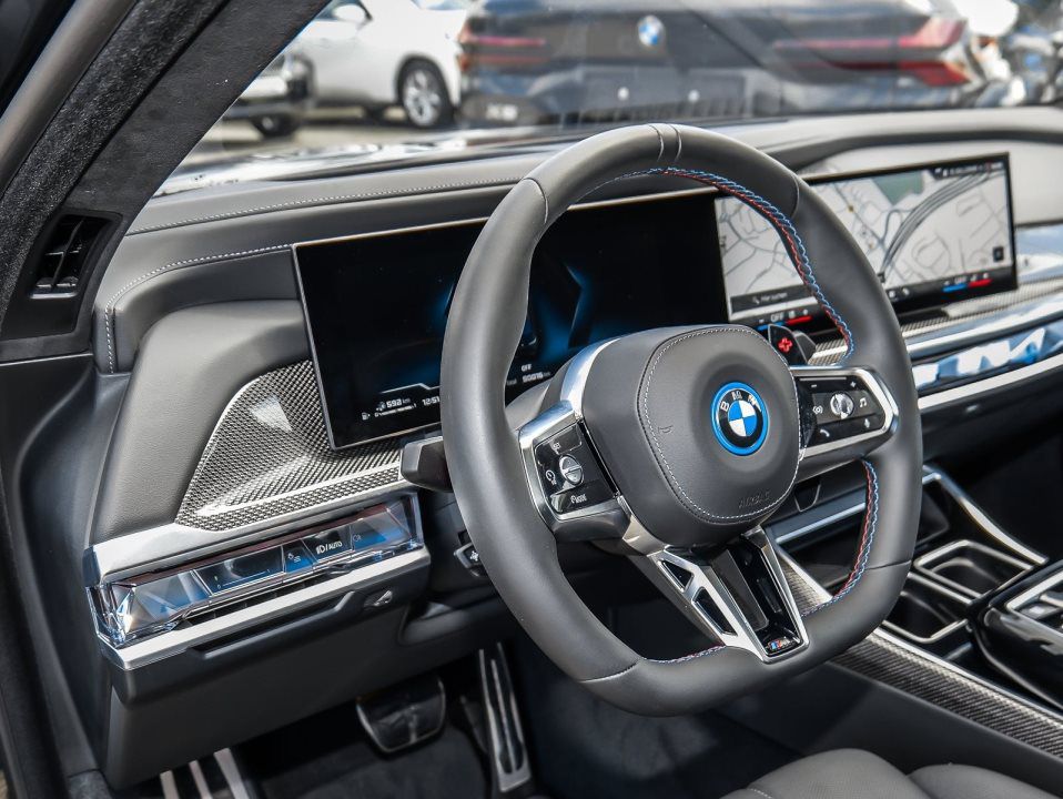 BMW 760