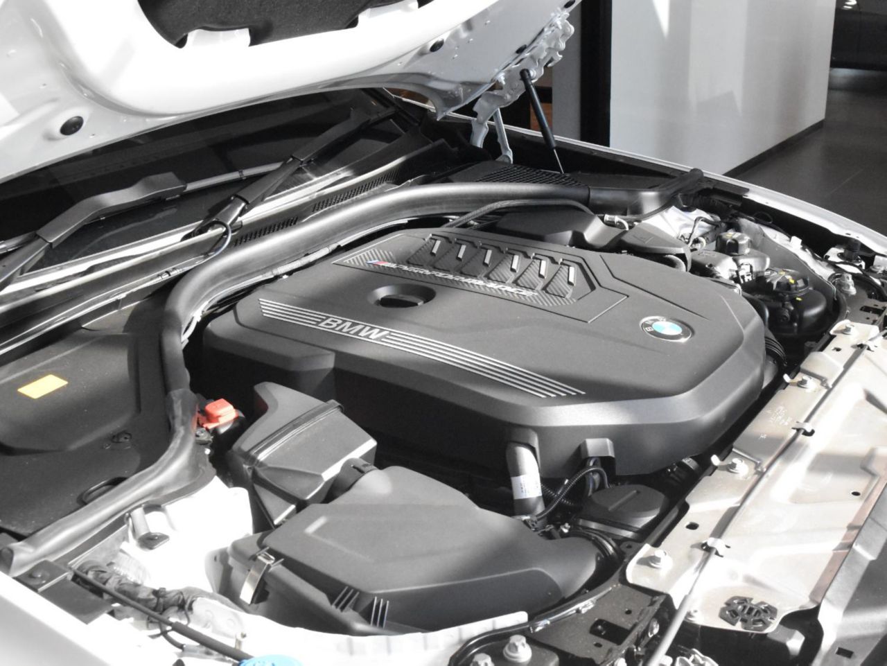 G21 M340i xDrive Touring LCI RHD