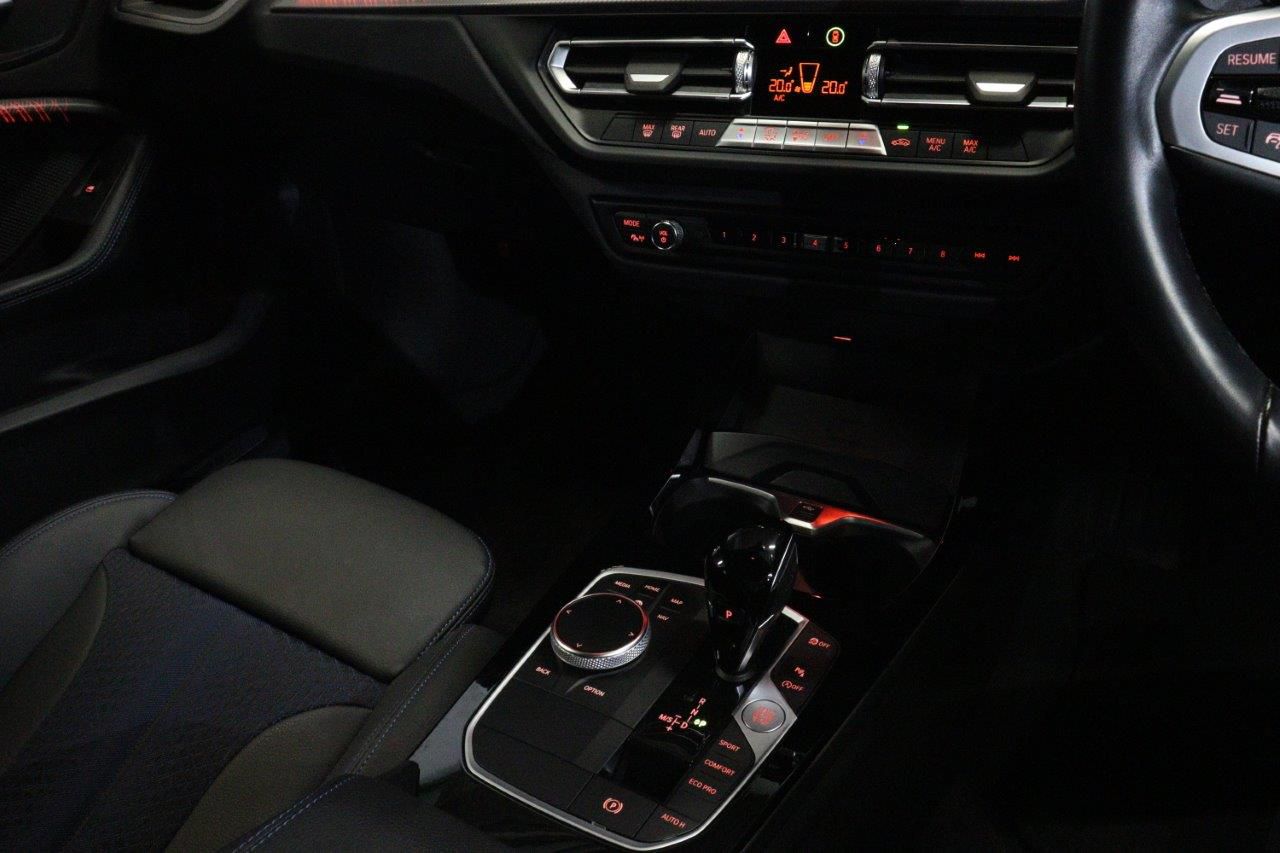 F40 118d Sports Hatch 5-door B47 2.0d