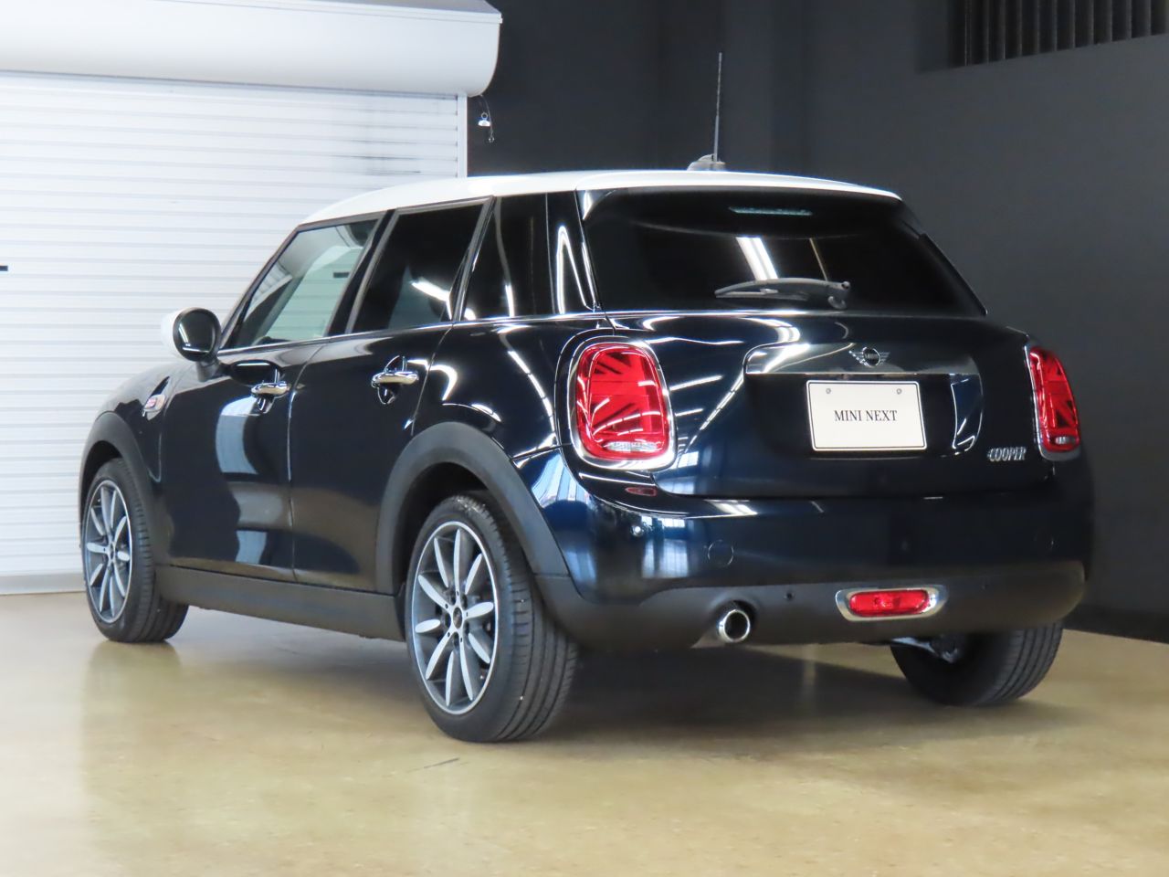 F55 MINI Cooper 5-Door Hatch LCI